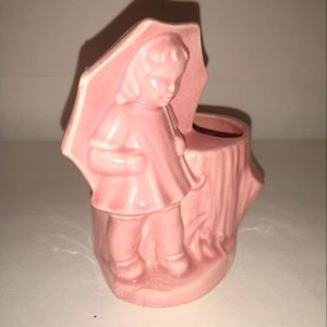 MCM little girl under umbrella planter